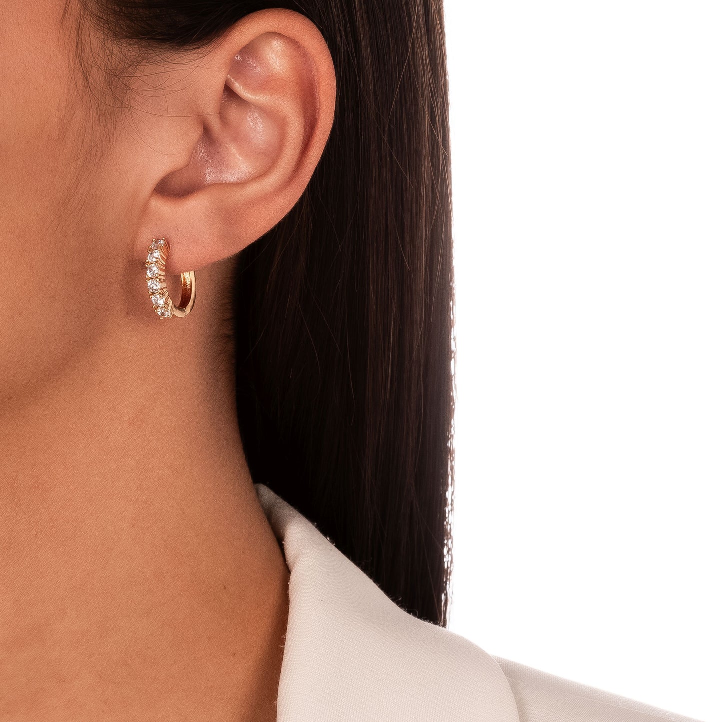 Hoop earring with zirconia