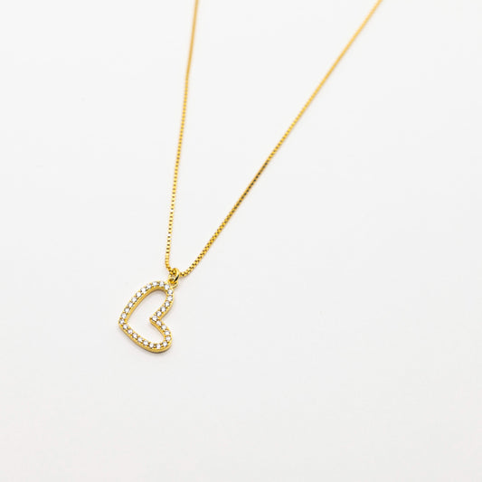 Heart necklace studded with zirconia
